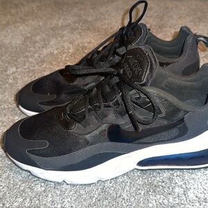 Black and White Nike Air Max